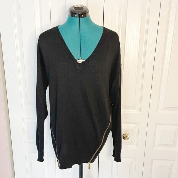 Michael Kors V Neck Cotton Angora Dual Side Gold Zippers Long Sleeve Sweater - Picture 7 of 13